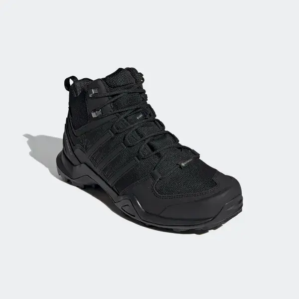 Addidas terrex swift r2
